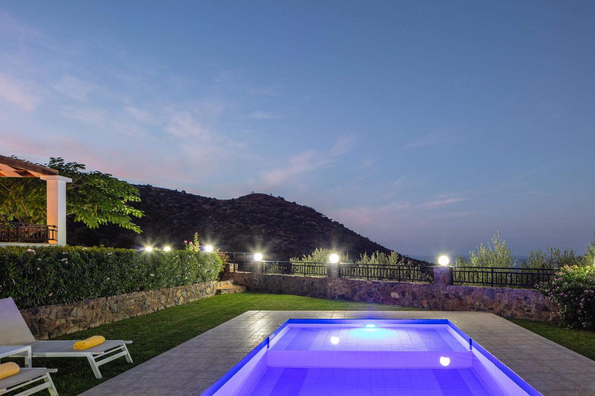 Real Dream Villas, Cretan Gems With Seaviews, By Thinkvilla Bali  Bagian luar foto