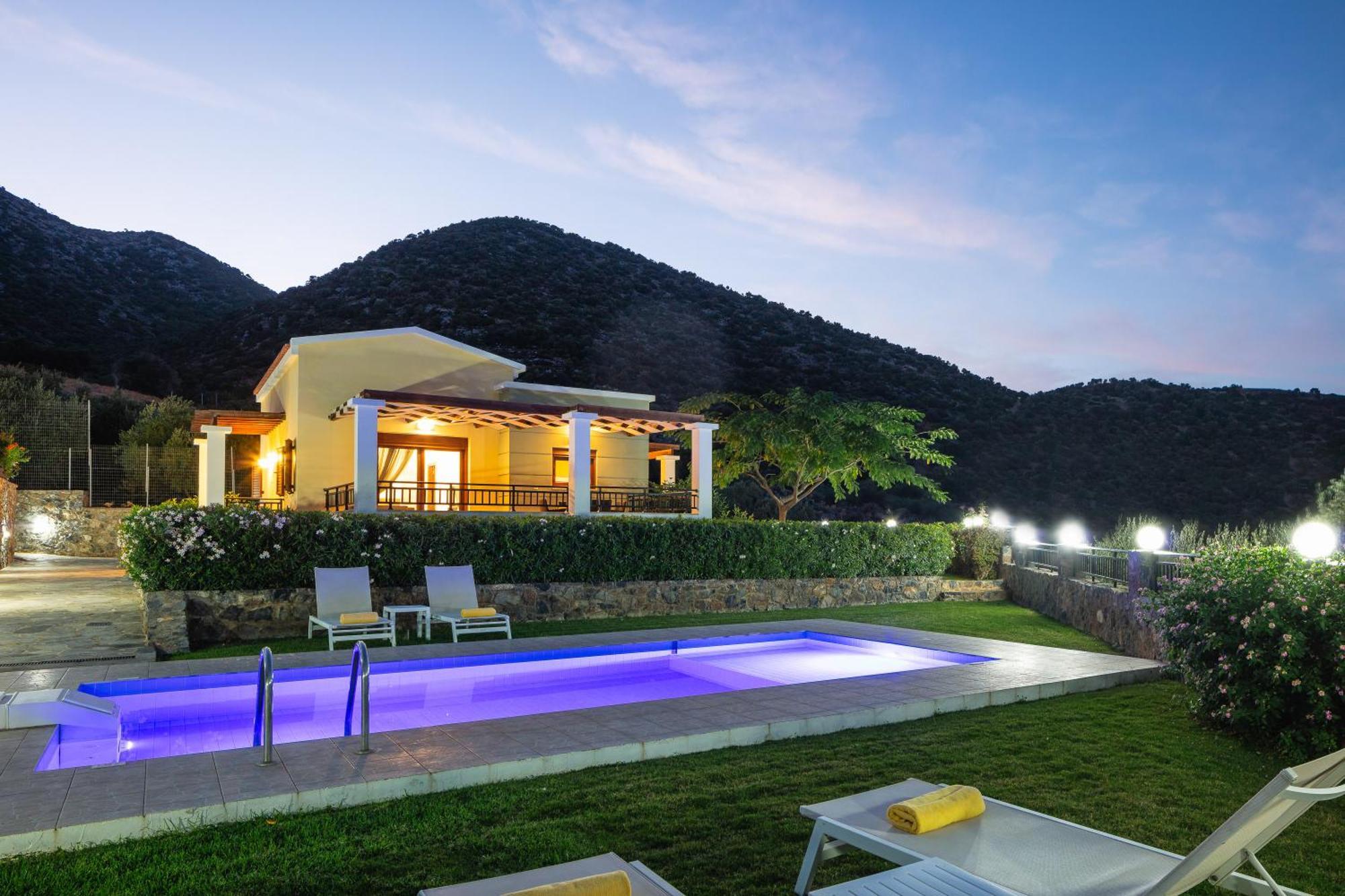 Real Dream Villas, Cretan Gems With Seaviews, By Thinkvilla Bali  Bagian luar foto