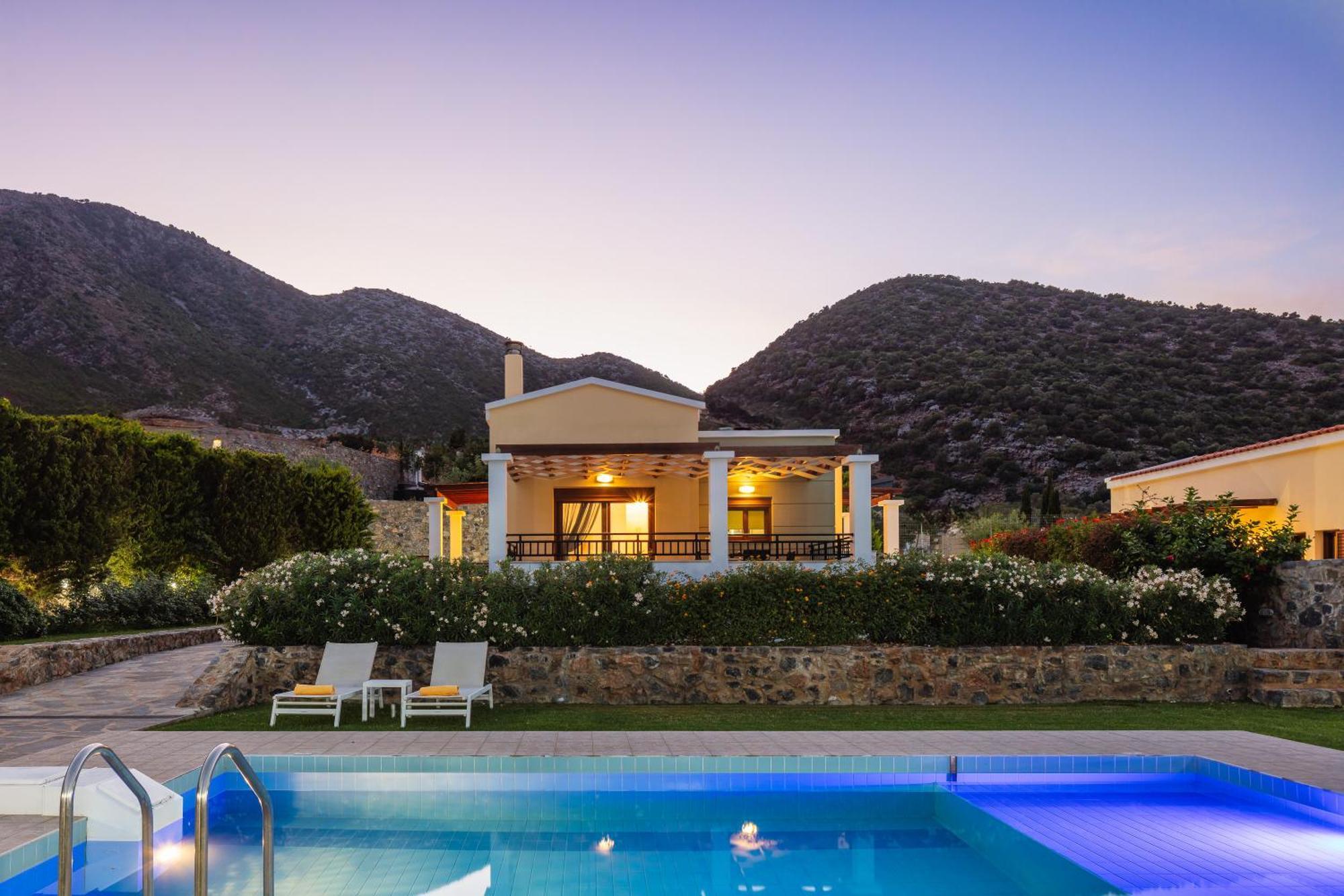 Real Dream Villas, Cretan Gems With Seaviews, By Thinkvilla Bali  Bagian luar foto