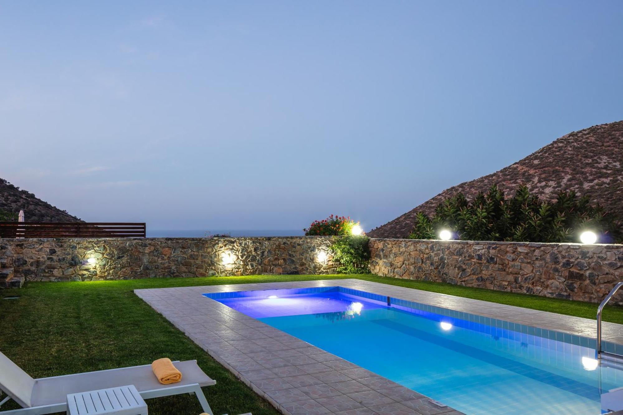 Real Dream Villas, Cretan Gems With Seaviews, By Thinkvilla Bali  Bagian luar foto